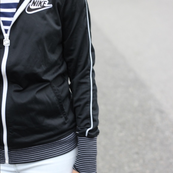 NIKE jacket - Picture 3 of 6